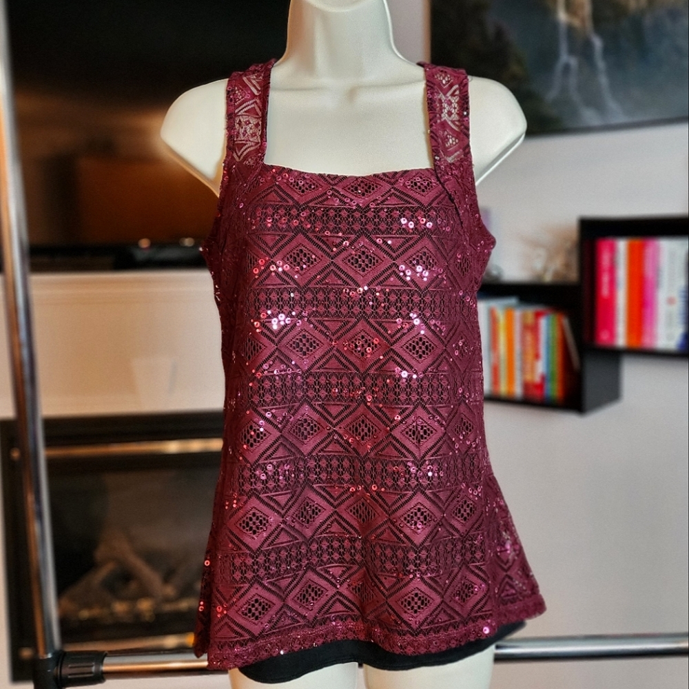 Warehouse One Sloane & Sadie Red Sequin Top